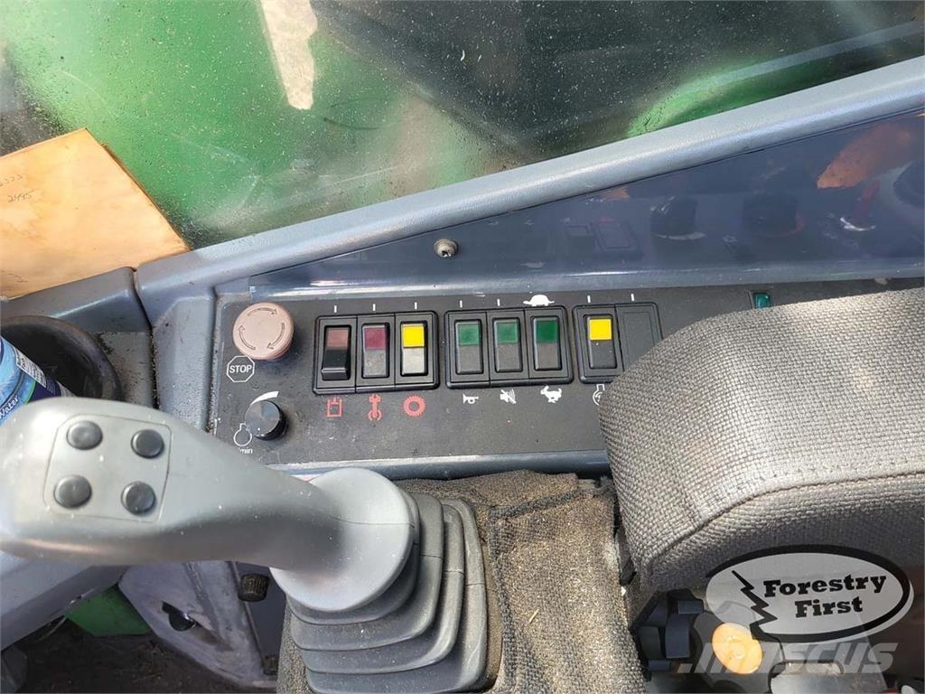 John Deere 753J Abbattitrici cingolate e macchine forestali