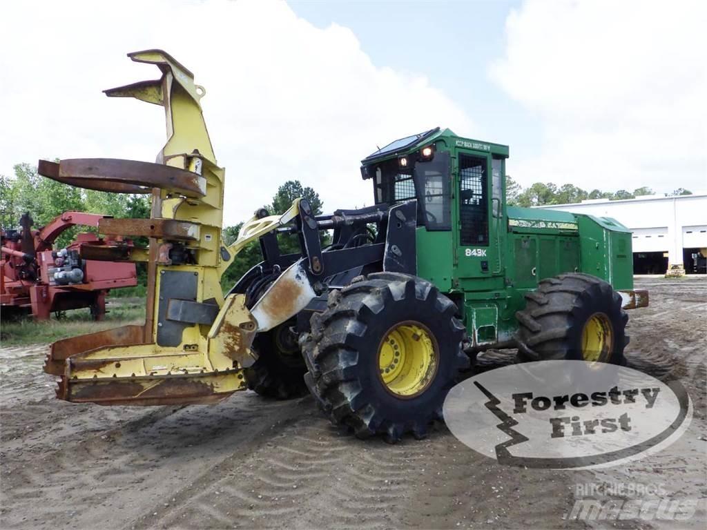 John Deere 843K Abbattitrici cingolate e macchine forestali