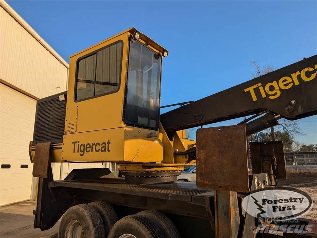 Tigercat 234 Caricatronchi con base su rimorchio