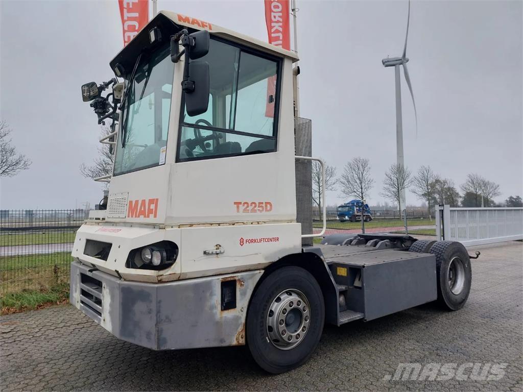 Mafi T225D Trattori portuali