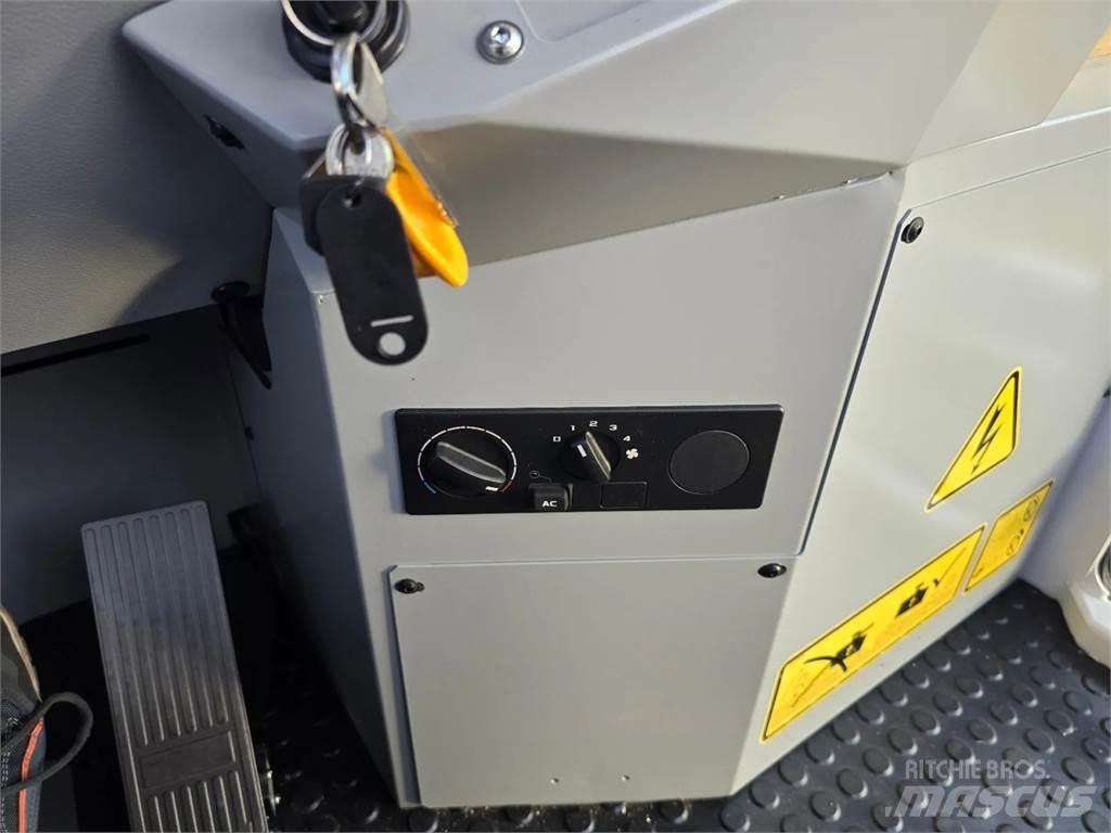 Mafi T230 Trattori portuali