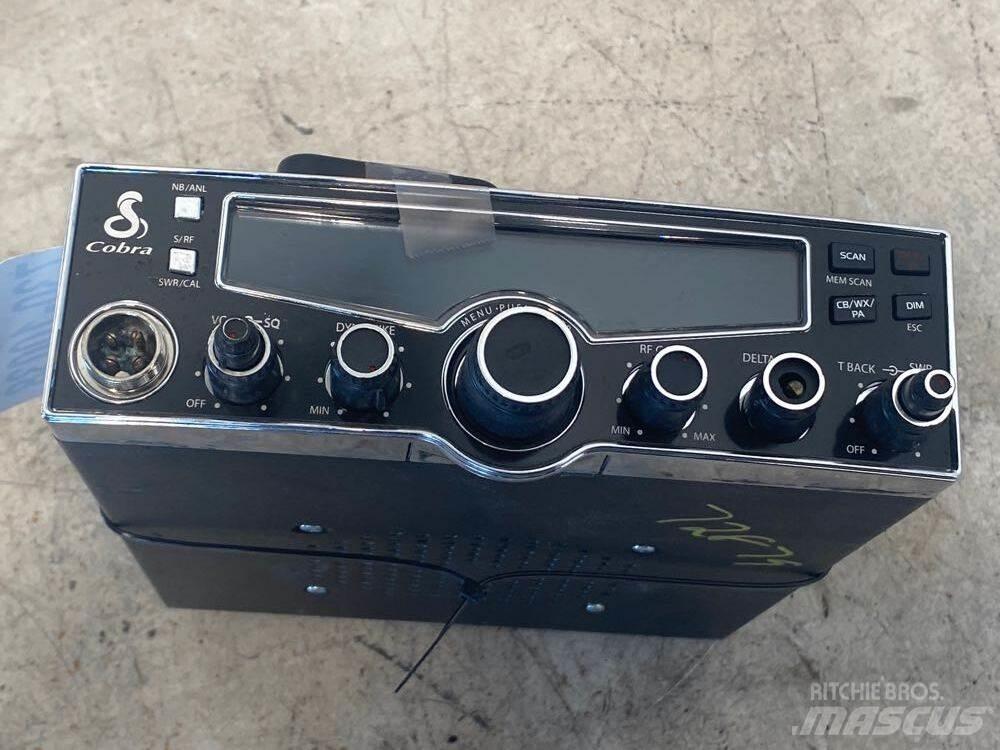Cobra 29LX Componenti elettroniche
