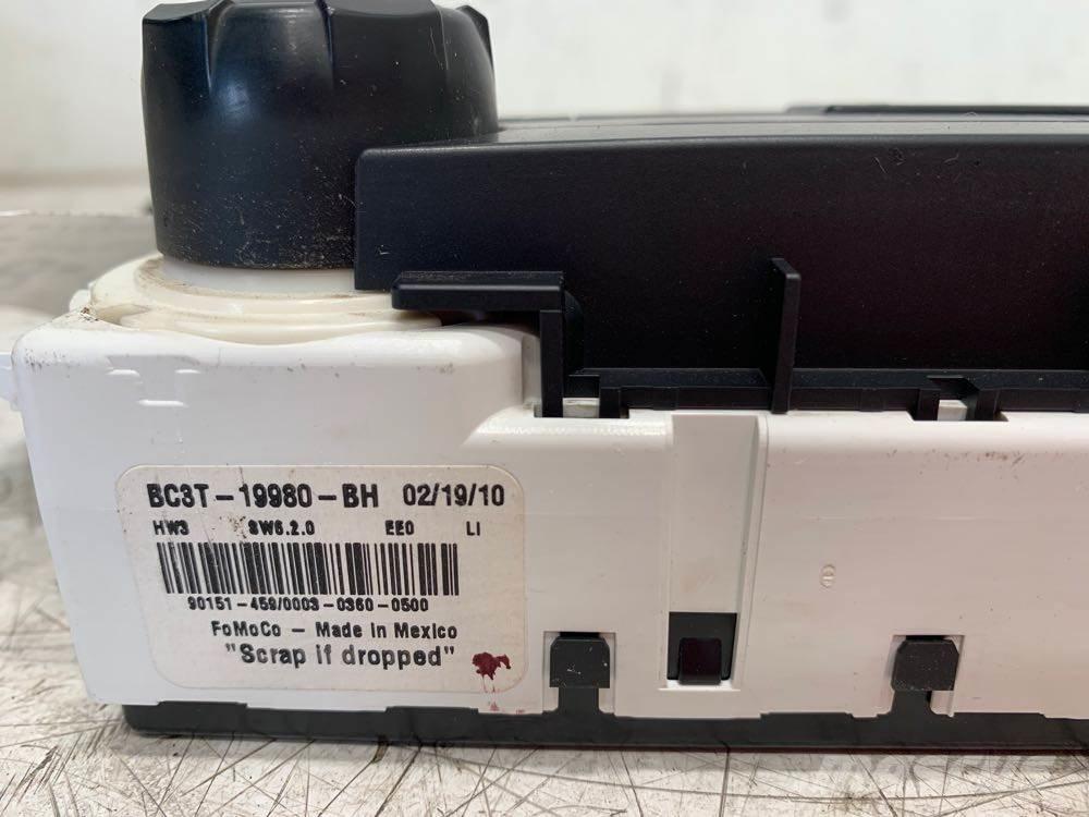 Ford F-550 Componenti elettroniche