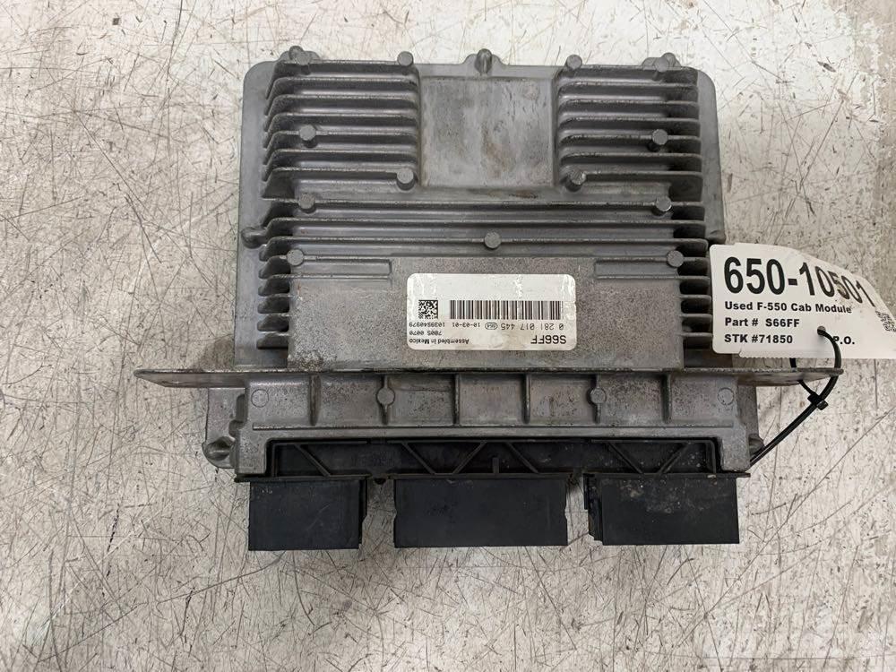 Ford F-550 Cabine e interni