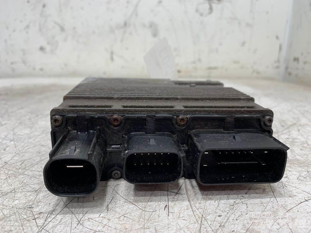 Ford F-550 Cabine e interni