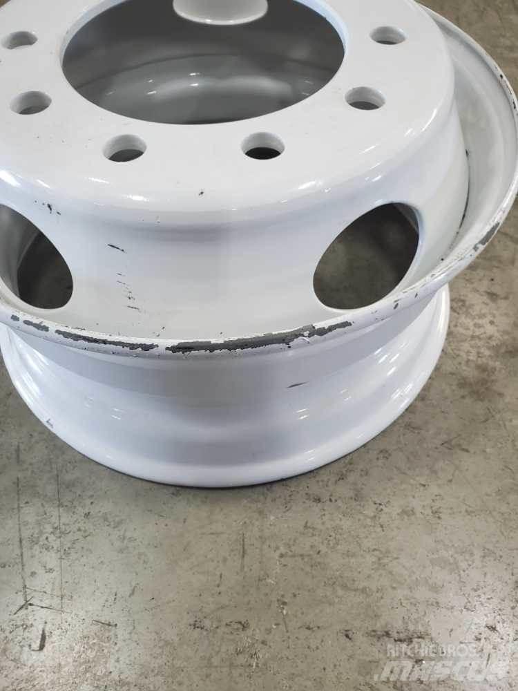 Ford F750 Pneumatici, ruote e cerchioni