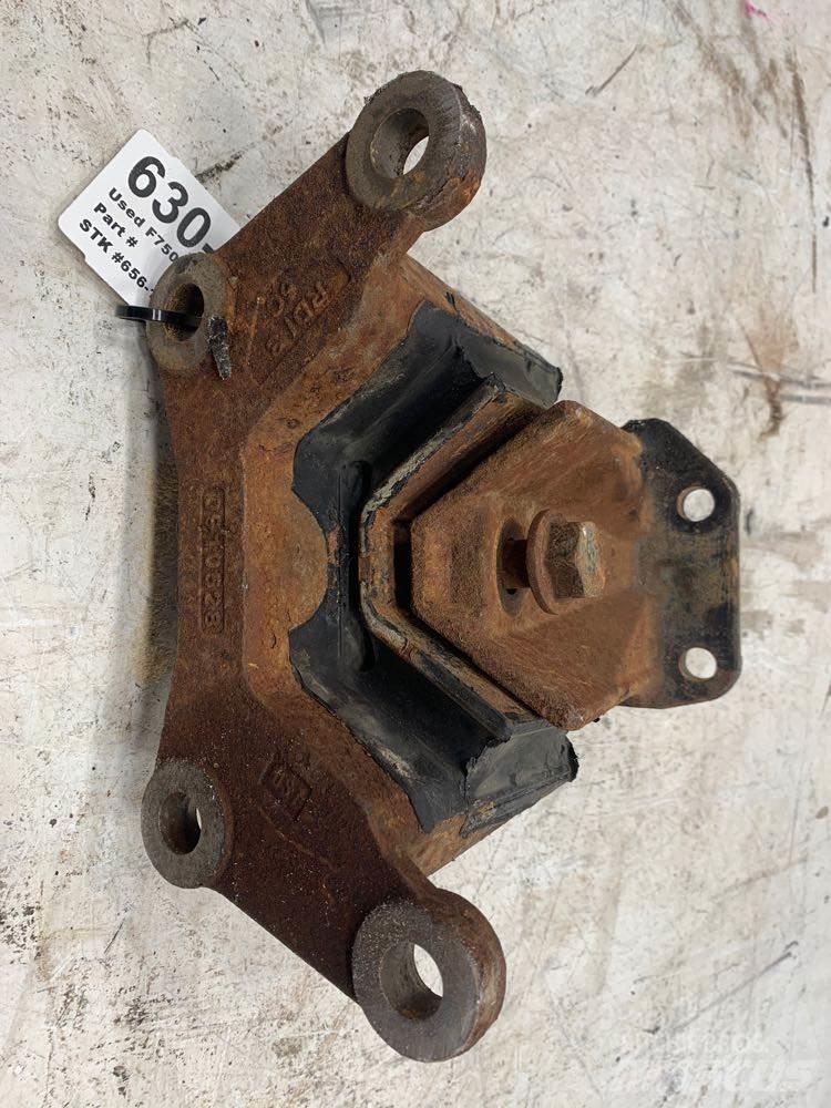 Ford F750 Cabine e interni