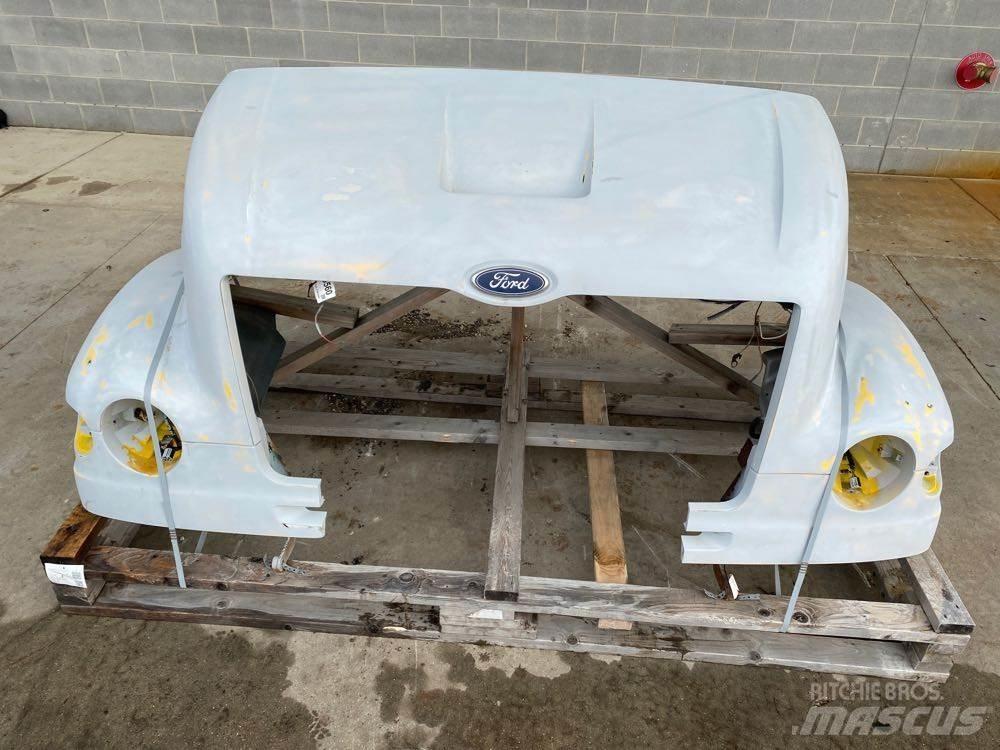 Ford L8501 Cabine e interni