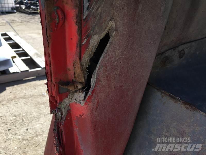 Ford L9000 Cabine e interni