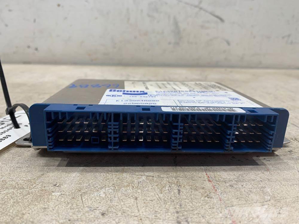Mack CXU Componenti elettroniche