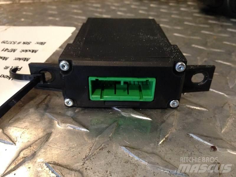Mack M741 Componenti elettroniche