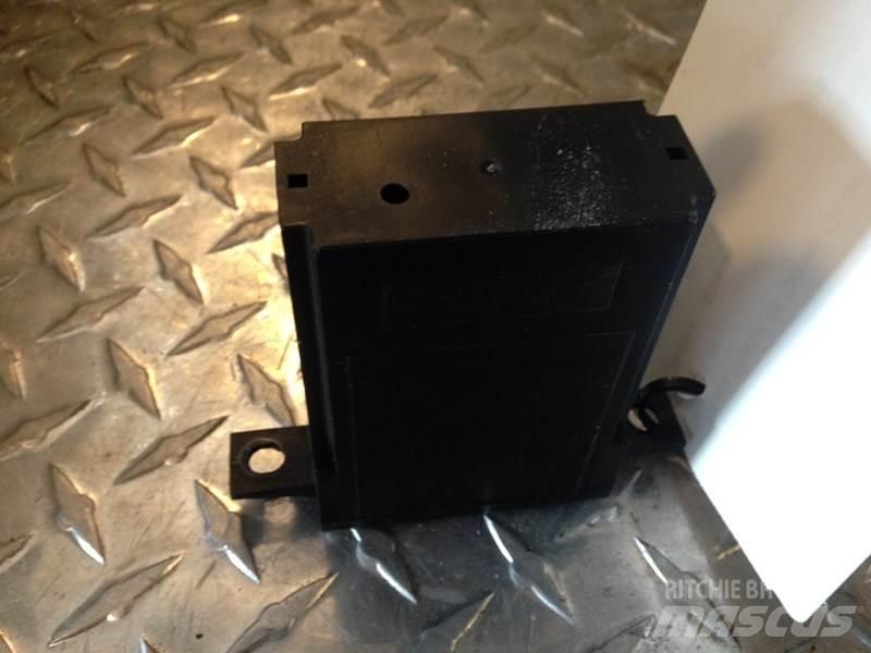 Mack M741 Componenti elettroniche
