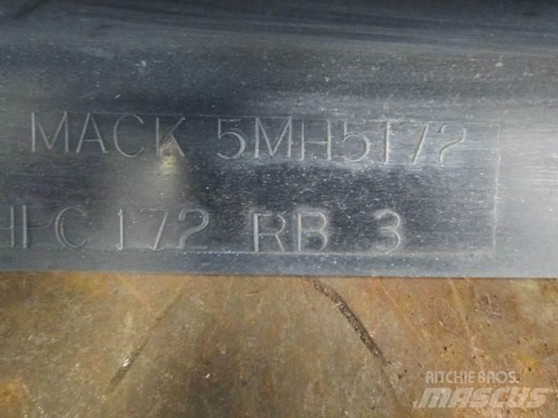 Mack MP7 Trasporto - Altro