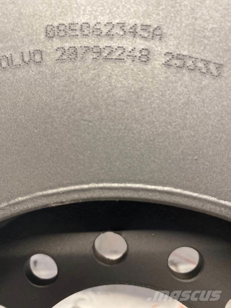 Mack MP8 Trasporto - Altro