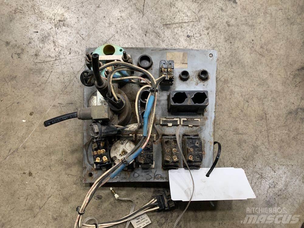 Mack RD Componenti elettroniche
