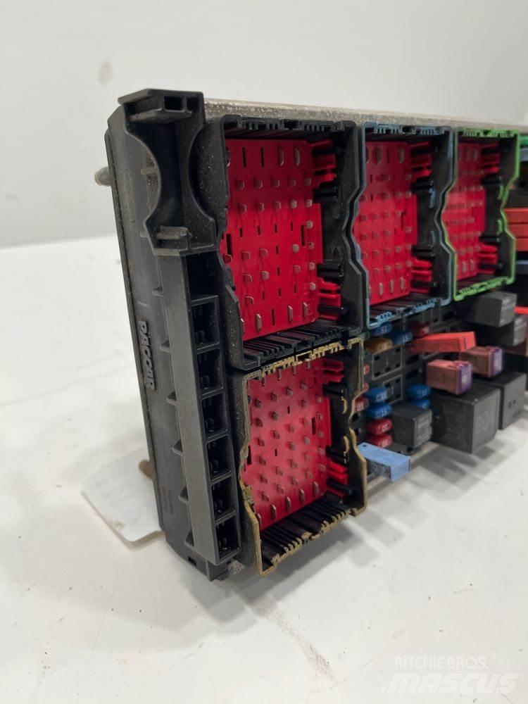Paccar  Componenti elettroniche