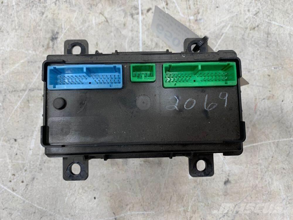 Volvo VNL Cabine e interni
