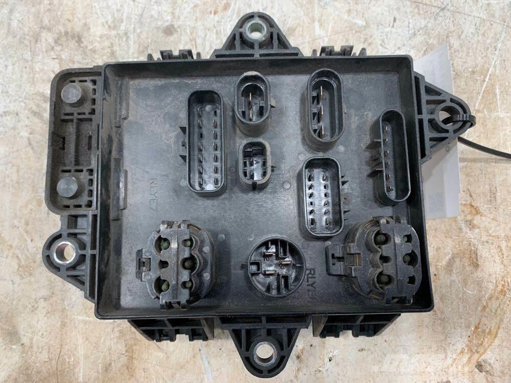 Volvo VNL Componenti elettroniche