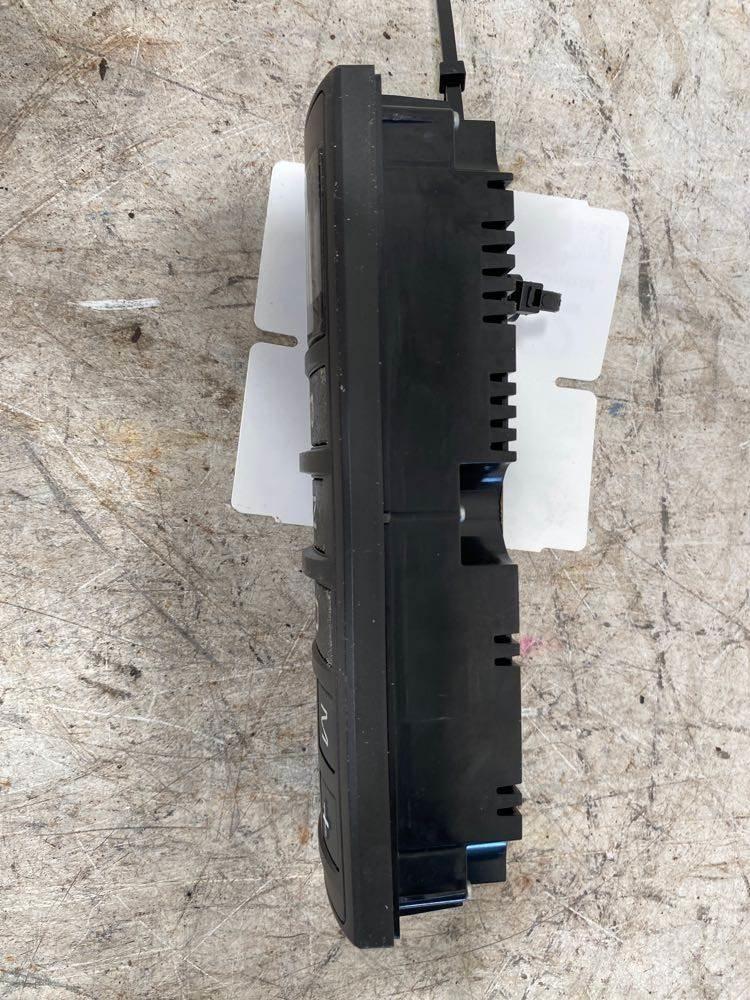 Volvo VNR Componenti elettroniche