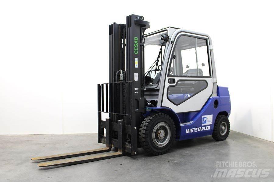 Cesab M 325 D Carrelli elevatori diesel