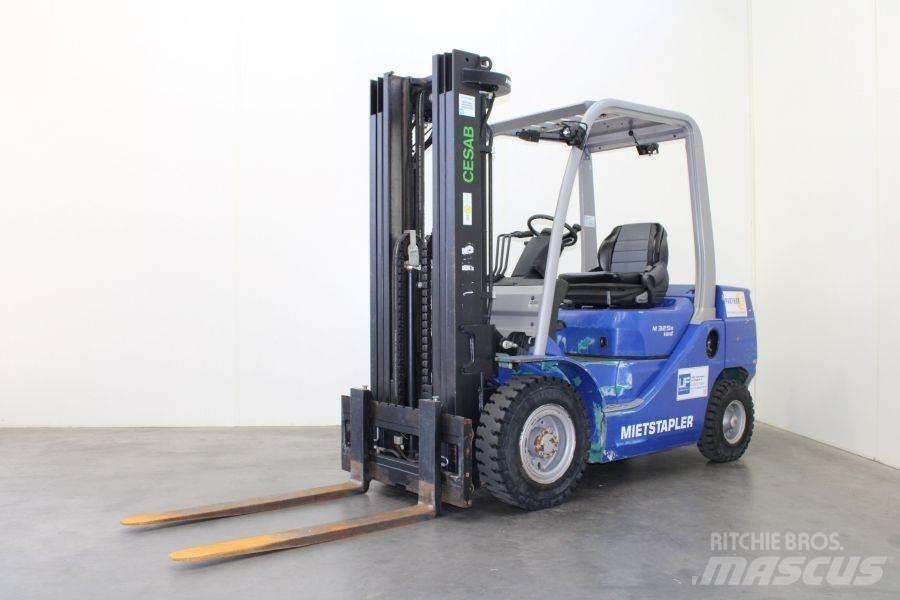 Cesab M 325 D Carrelli elevatori diesel