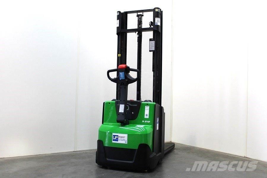 Cesab S 212 / 330 Transpallet uomo a terra