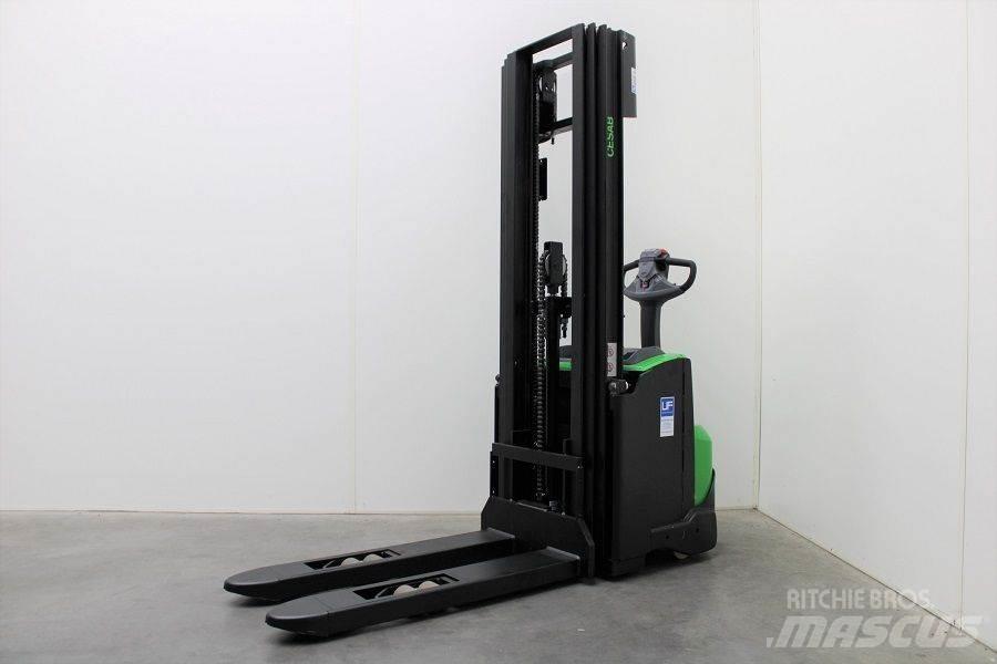 Cesab S 214 / 445 Transpallet uomo a terra
