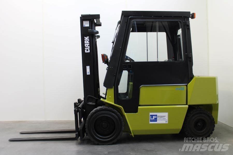 Clark DPM 30 Carrelli elevatori diesel