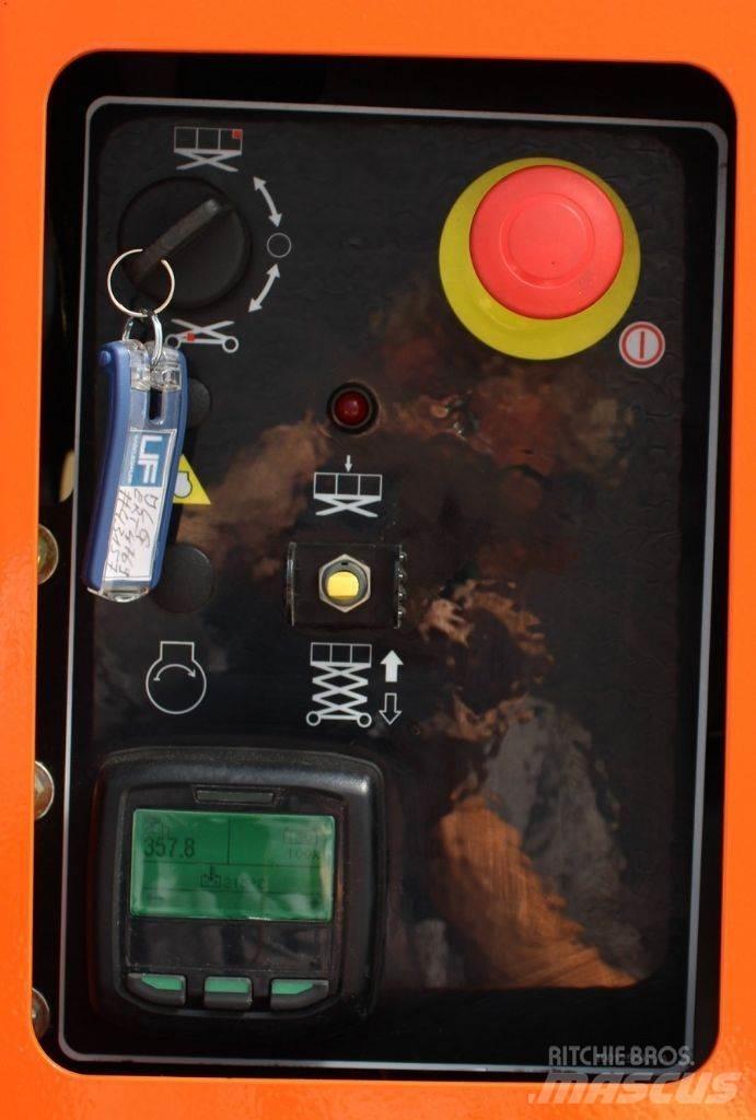 JLG ERT-4769 Piattaforme a pantografo