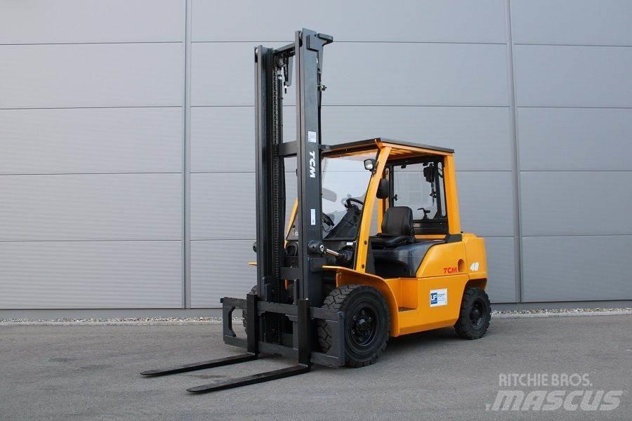 TCM D-1-F-A-40-Q Carrelli elevatori diesel