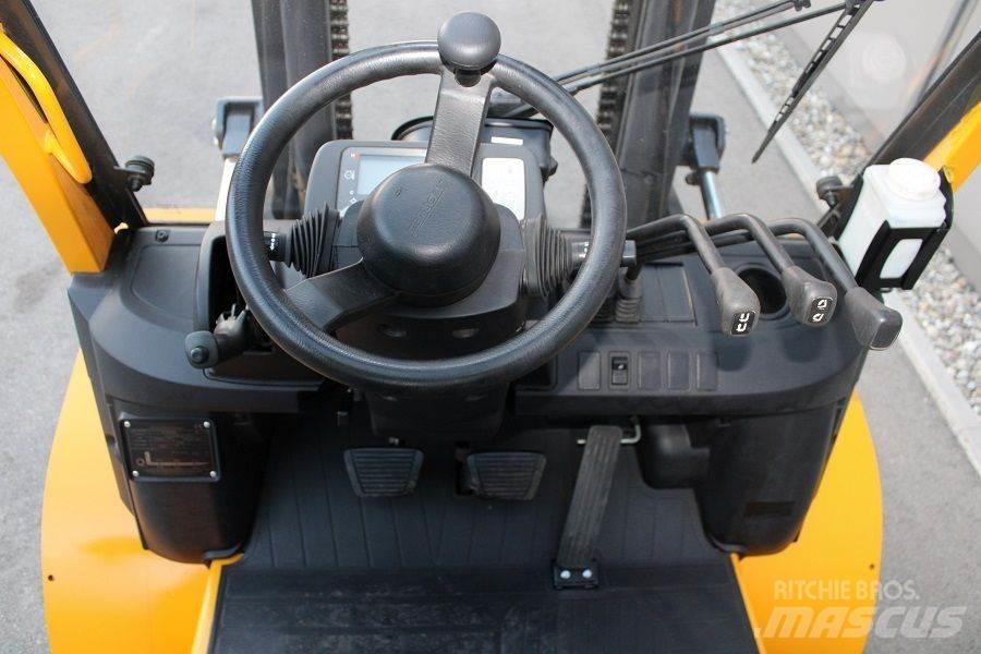 TCM D-1-F-A-40-Q Carrelli elevatori diesel