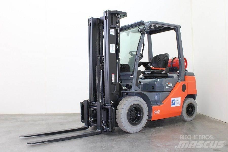Toyota 02-8FGF25 Carrelli elevatori GPL