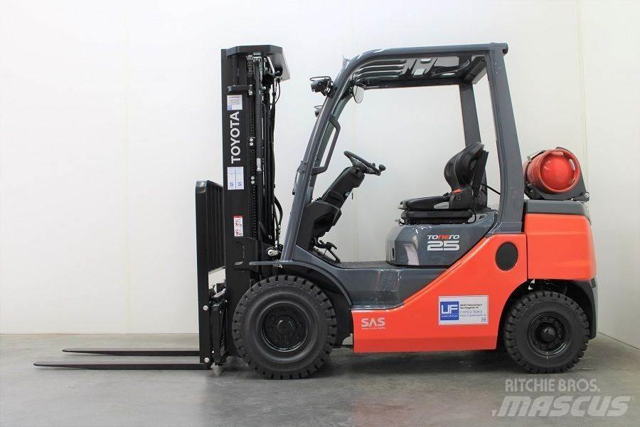 Toyota 02-8FGF25 Carrelli elevatori GPL