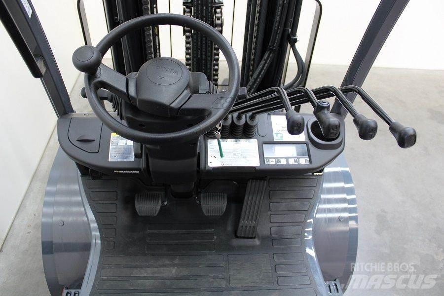 Toyota 02-8FGF30 Carrelli elevatori GPL