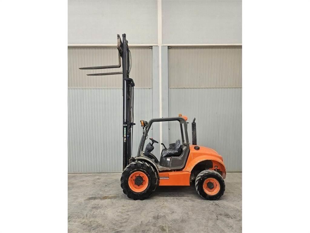 Ausa C250H Elevatore per esterni
