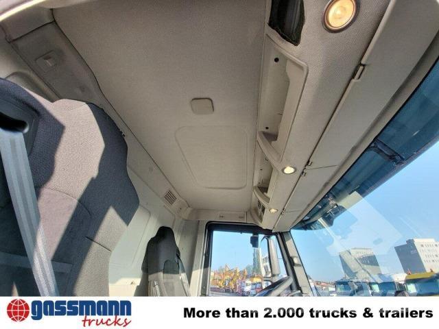 Iveco T-Way 360 6x6 Camion con gancio di sollevamento