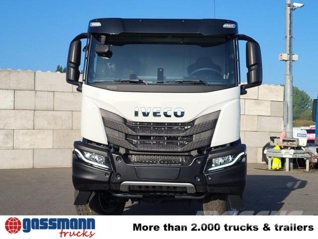 Iveco T-Way 360 6x6 Camion con gancio di sollevamento