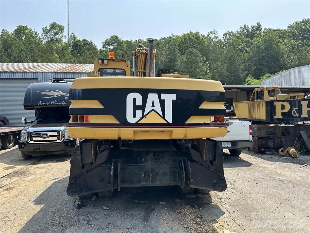 CAT M320 Escavatori gommati