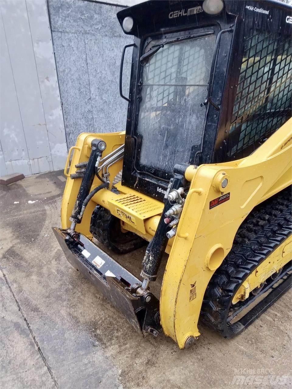 Gehl VT320 Mini Pale Gommate