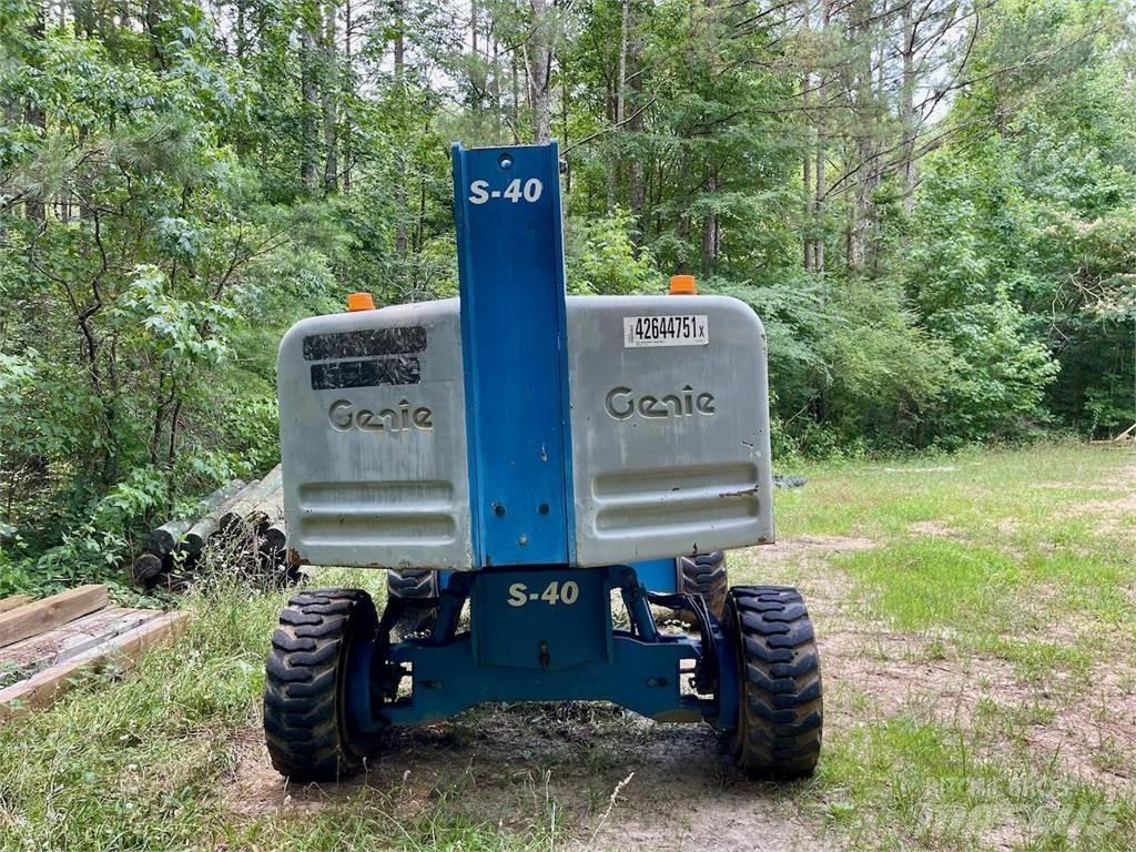 Genie S40 Piattaforme cingolate, Piattaforme a ragno e Montacarichi