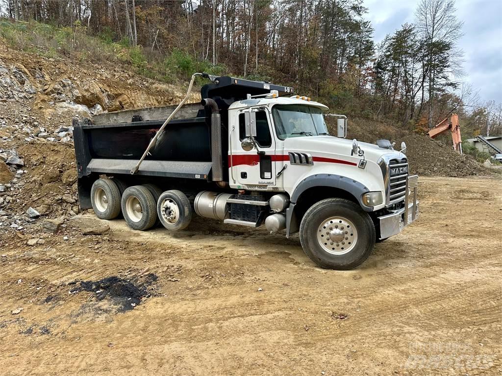 Mack GU713 Camion ribaltabili