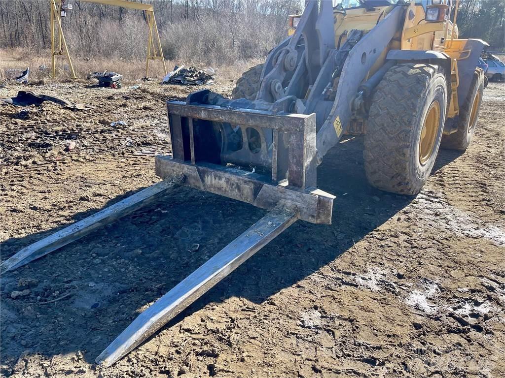 Volvo L70E Pale gommate