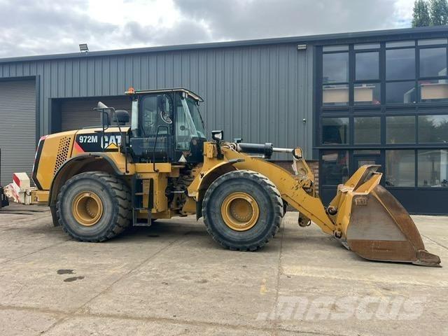 CAT 972M Pale gommate