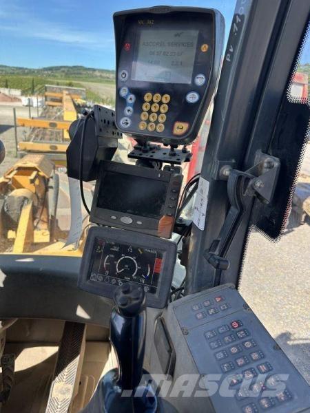 Liebherr L550 Pale gommate