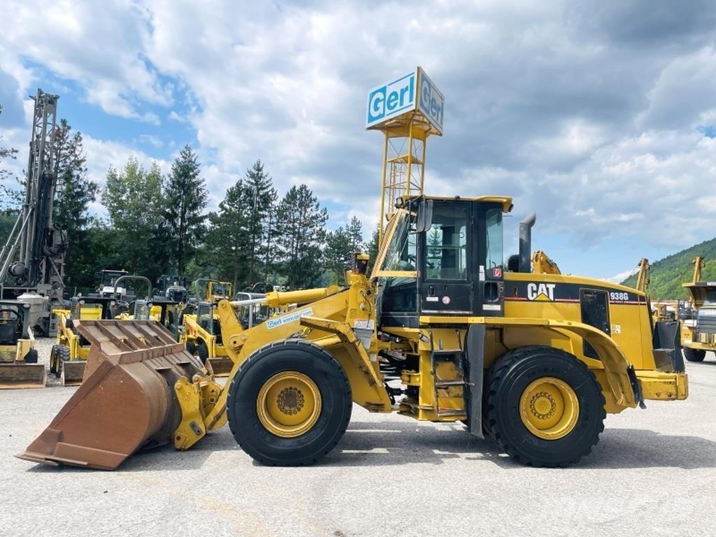 CAT 938 G2 Pale gommate