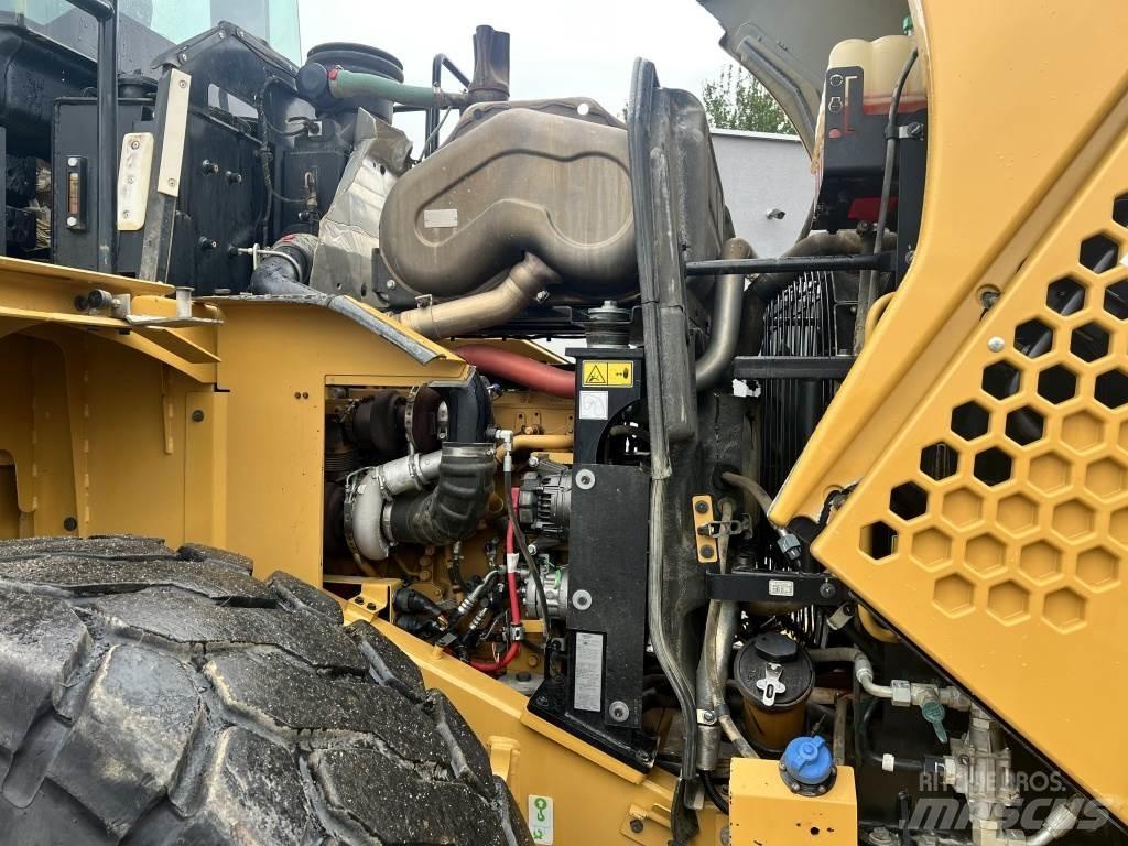 CAT 950 M Pale gommate