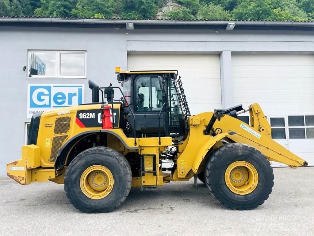 CAT 962M Pale gommate