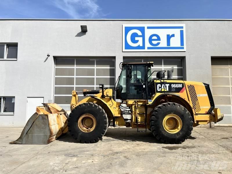 CAT 966 M-XE Pale gommate