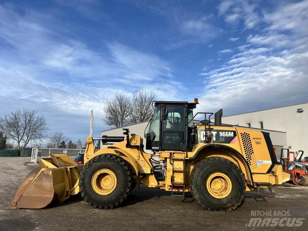 CAT 966 M XE Pale gommate