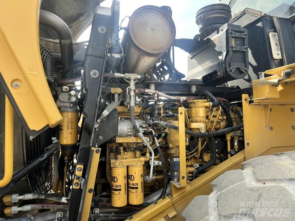 CAT 972 K Pale gommate
